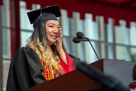 Commencement 2019 More Than 19000 Trojans Receive Degrees Hsc News