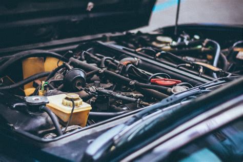 Here are the 10 most common symptoms of a dying vehicle battery: 5 Easy Signs of a Bad Car Battery - CarExamer.com
