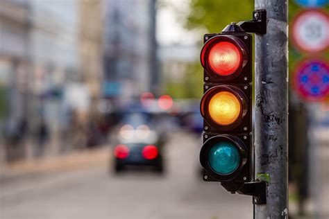 Red Light Traffic Violations Free Consultation