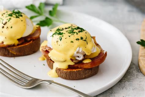 Healthy Eggs Benedict | Downshiftology | Healthy eggs benedict, Best egg recipes, Eggs benedict