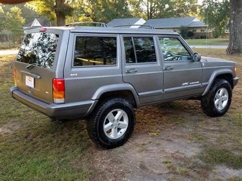 1998 Jeep Cherokee Classic Xj Rare 5 Speed Manual 4x4 40 Low Miles For