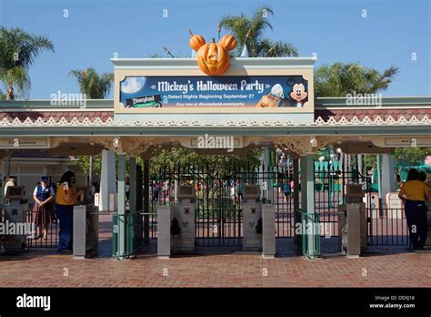 Disneyland Resort Exit Entrance Theme Park Anaheim California