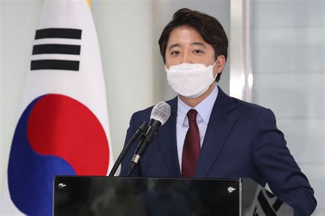 속보) 이준석 각하 당대표 확정. "정세균, '이준석 돌풍' 견제…"대선 관리, 경륜 없이 어려워 ...