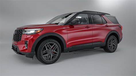 2025 Ford Explorer First Look 3 Row Gets New Tech And Luxury