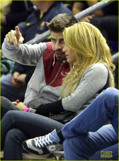 Photo Shakira Courtside At Barcelona Basketball Game 08 Photo 3002516 Just Jared