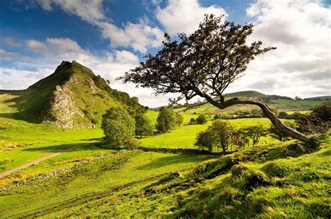 Walk Chrome Hill Derbyshire Peak District National Parks Scenic