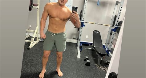 Alexis Superfan S Shirtless Male Celebs Carson Boatman Shirtless Ig Story Pic