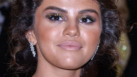 Selena Gomez Responds To Social Media Commentary About Her Tanned Met Gala Glam Au