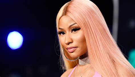 Instagram Begs Nicki Minaj To Keep Her Natural Hair Texture Allure