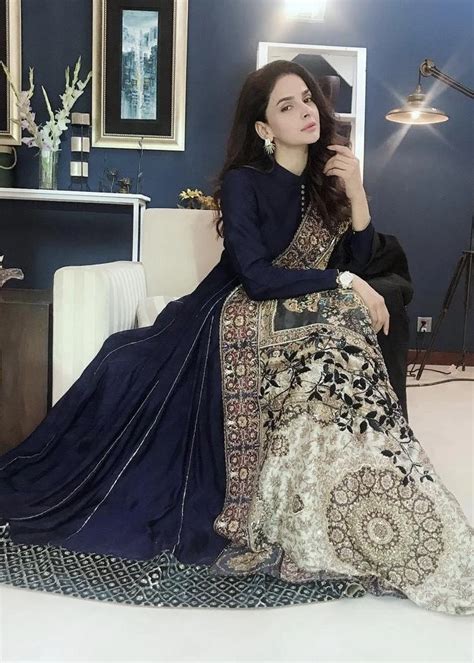 saba qamar laam shadi dresses pakistani formal dresses pakistani wedding outfits pakistani