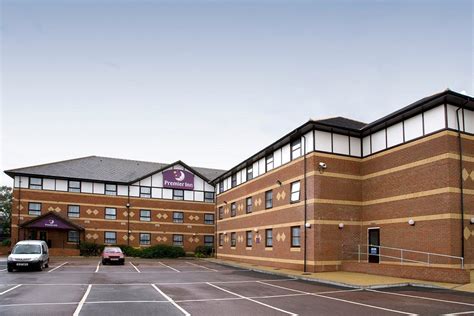 Premier inn london kensington hotel is located in the heart of london and a short walk from earl's court tube station. PREMIER INN LONDON BECKTON HOTEL - Updated 2021 Prices ...