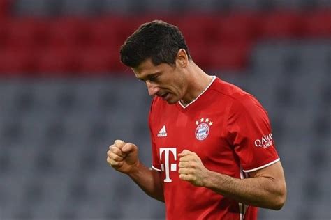 Na parc des princes zostanie rozegrane pierwsze spotkanie półfinałowe ligi mistrzów. Borussia Dortmund - Bayern Monachium GDZIE OGLĄDAĆ? Live ...