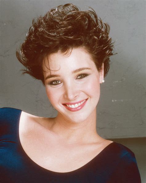 Welcome to lisa kudrow's official page! Lisa Kudrow, 1985 (low resolution) : OldSchoolCelebs