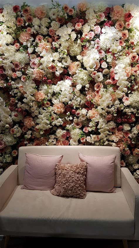 Hotel Flower Walls Flower Ceiling Features Leaflike