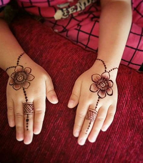 Pin By Diya On Henna Design Mehndi Designs For Hands Very Simple