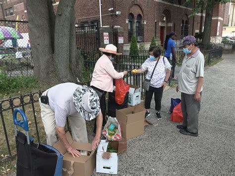 catholic charities pop up pantry helps bronx parishioners stretch food dollars catholic new york