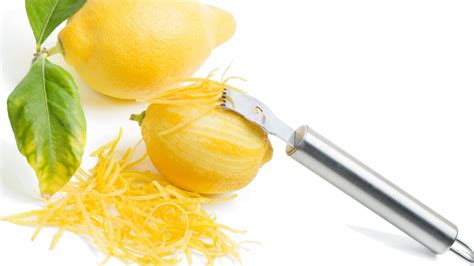 How to zest a lemon. This is what you can substitute for lemon zest
