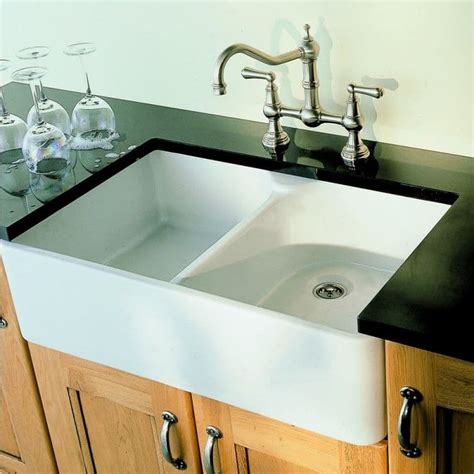 Double bowl farmhouse apron front fireclay kitchen sink brings sinkologys inspired collection of fireclay sinks to your home. Villeroy and Boch Farmhouse 80 Double Bowl Ceramic Sink