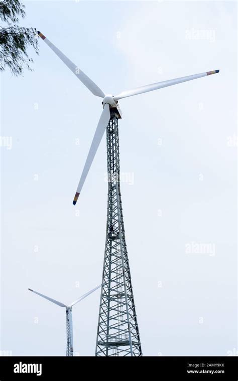Taller Hybrid Tower Lattice Wind Turbine Build Of Rolled Steel Tubular