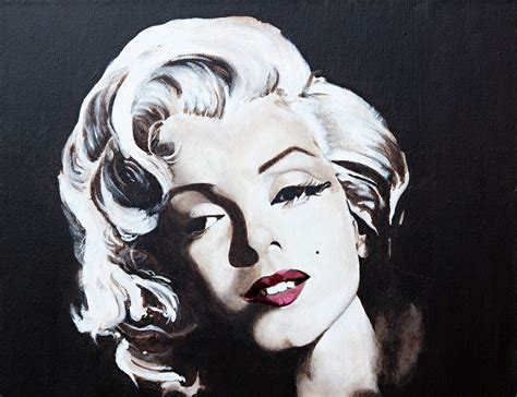 The Biography Of Marilyn Monroe The Sex Symbol Of