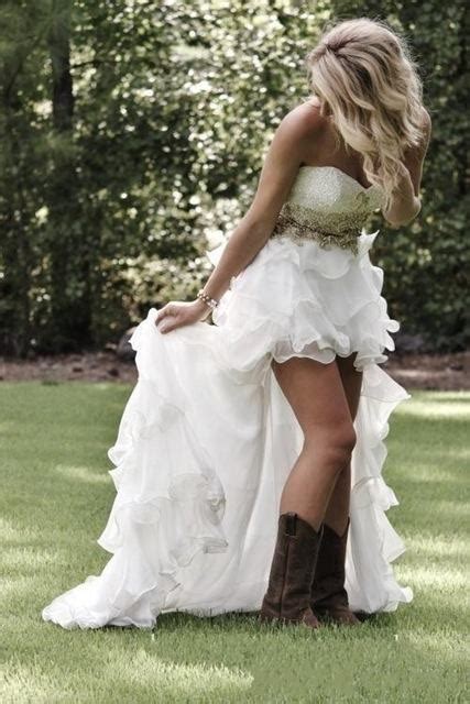 Wedding Dresses To Wear With Cowgirl Boots