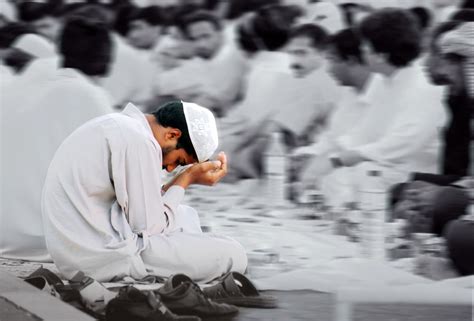 man praying before opening his fast during holy month of ramadan smithsonian photo contest