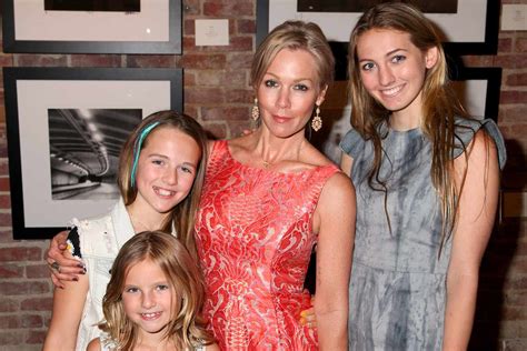 Jennie Garth Recalls Daughter Lola S Arthritis Diagnosis At Years Old