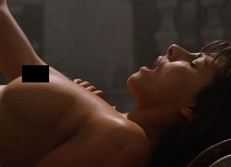 Roxanne Pallett Films VERY Racy Nude Scene For Wrong Turn 6 Last