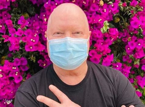 Viewers are already reacting and opinions are generating controversy.a sic shared the first, fashion, beauty, makeup and new pics. Marco Paulo revela: Vou assumir os cabelos brancos - a ...