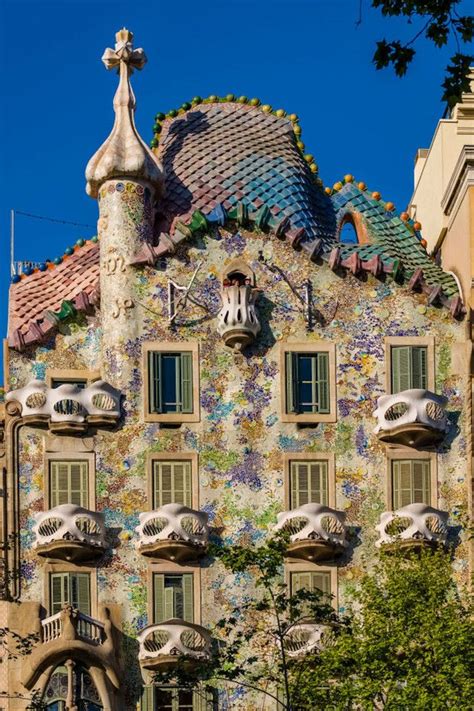 Las Obras Más Importantes De Gaudí Antoni Gaudi Architettura Architetti