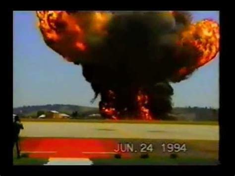 B 52 Flight Crash at Fairchild Air Force Base - YouTube