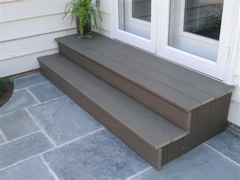 How to measure a patio cover: Outdoor #steps like this are a great do-it-yourself accessory to any backyard patio. Repin to ...