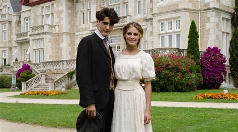 Julio raggiunge la cittadina di cantaloa per far visita a sua sorella cristina, che lavora al prestigioso gran hotel. I tappeti persiani tra il mare e le rovine dell'Iran | TPI