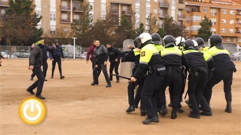 La Policía Local Instruye A Los Agentes Del Grupo De Intervención Y Apoyo Policial Youtube