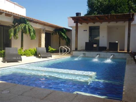 Great savings on hotels in puerto gaitán, colombia online. HOTEL CAMELOT PLAZA desde $ 39.063 (Puerto Gaitán ...