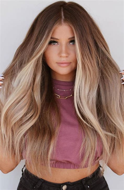 Best Hair Colours To Look Younger Fading Blonde And Face Frame