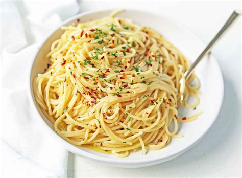 Naked Pasta Spaghetti Olive Oil Red Pepper Flakes Garlic Lemon Hot Sex Picture