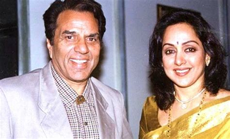 Malini started her acting career landing roles in such films as prem parvat (1973), prem nagar (1974) and dharmatma (1975). Dharmendra, Hema Malini & Other Yesteryear Stars Praise BR ...