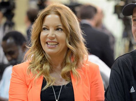 Jeanie Buss Expects Lakers To Contend For A Title Next Season Def Pen