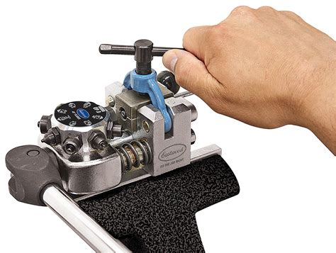 Eastwood 25304 Professional Brake Line and Tubing Flaring Tool | Quadratec