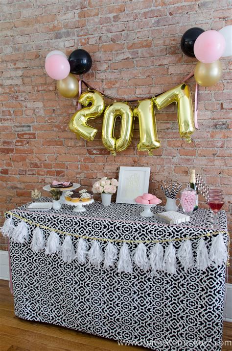 5 Easy New Years Eve Party Ideas
