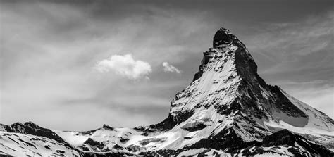 图片素材 性质 岩 雪 冬季 云 黑与白 白色 山脉 天气 黑色 首脑 瑞士 地形 采尔马特 函数 单色摄影