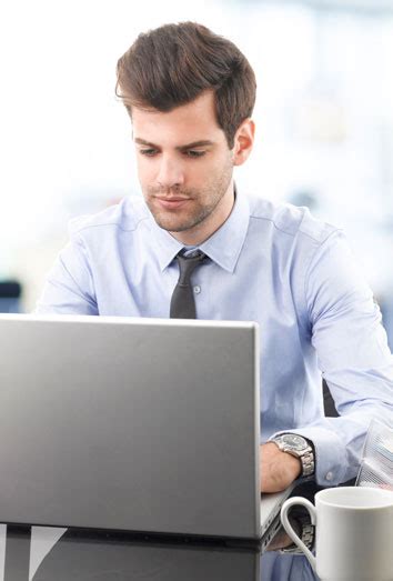 El trabajo en equipo potencia las capacidades humanas individuales en pos de las metas. El hombre Mono en el trabajo según el horóscopo chino