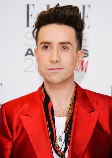 Stephen fry, nick grimshaw and munroe bergdorf lead national student stephen fry, nick grimshaw, munroe bergdorf and drag race uk's tia kofi are just some of the. nick grimshaw Picture 32 - ELLE Style Awards 2015 - Arrivals