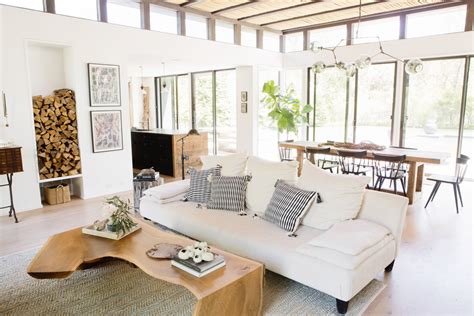 Inside Athena Calderones Bright Hamptons Home Living Rip And Tan