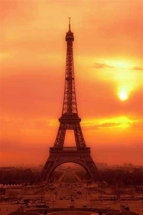 Eiffel Tower At Sunset Paris By Stuart Dee