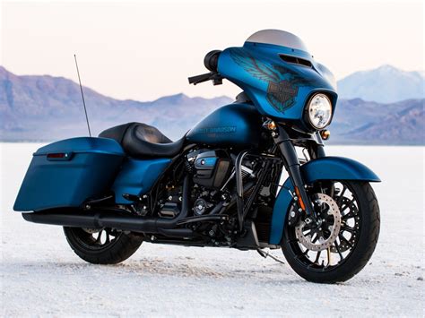 Harley Davidsons Debut In Pre Owned Segment In India Might Make It
