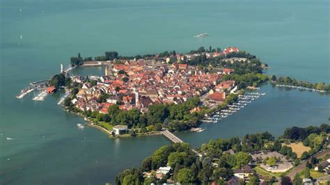 Lindau Die Große Kreisstadt Auf Der Insel Im Bodensee