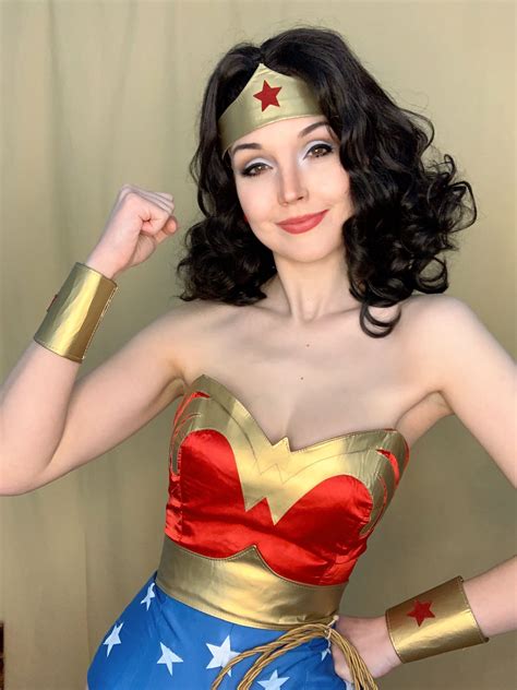 wonder woman cosplay superhero women woman