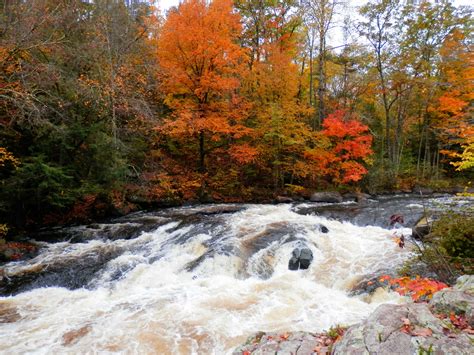 Check Out Wolf River Dells Menominee Reservation On The Fall Color